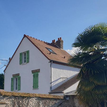 Maison 2 Chambres Gouaix エクステリア 写真